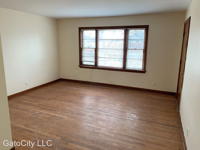Building Photo - 2671 N 74th St