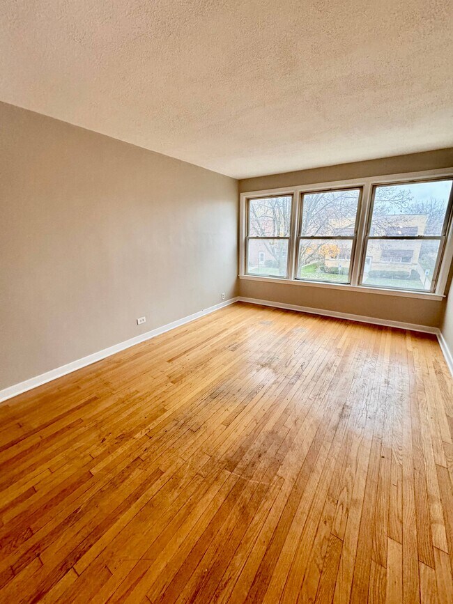 Foto del edificio - 9126 keating ave