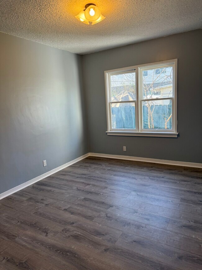 Foto del edificio - 11456 Albers St