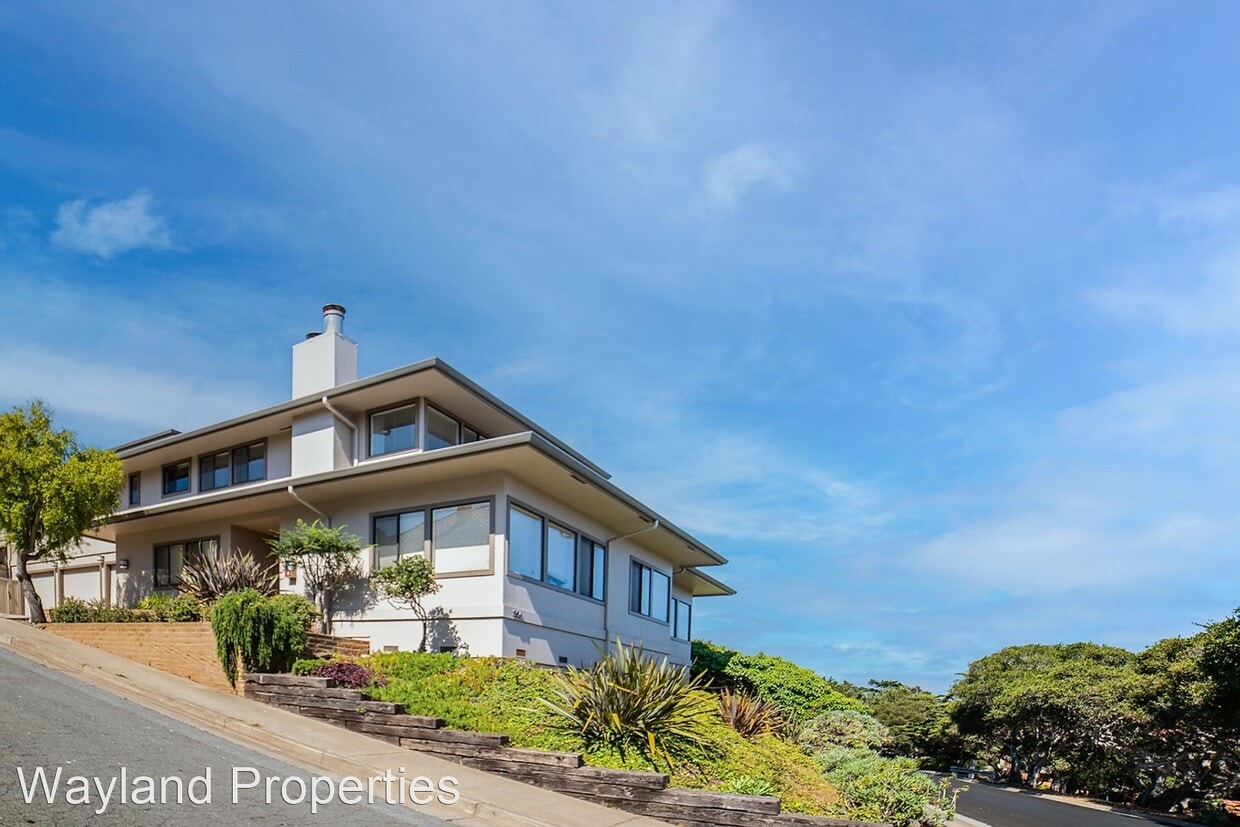 Primary Photo - 2 br, 2 bath House - 305 Lighthouse Ave, U...
