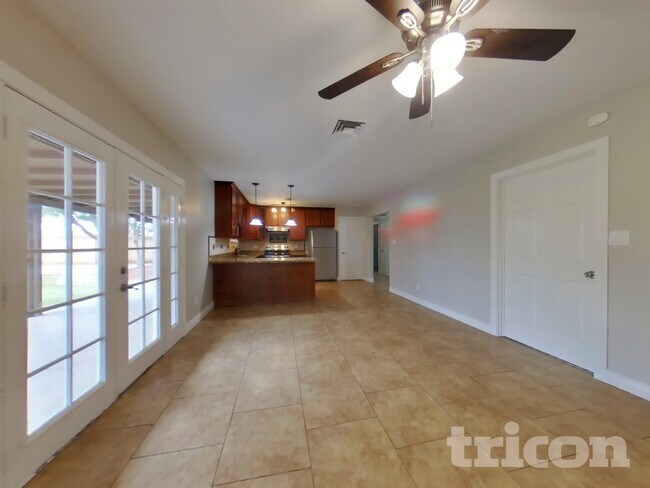 Building Photo - 8130 N 55th Ave