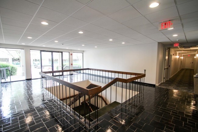 Foto del edificio - The Americana Apartments