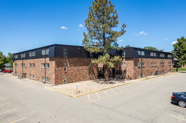 Building 1 & 2 - Avec Greeley