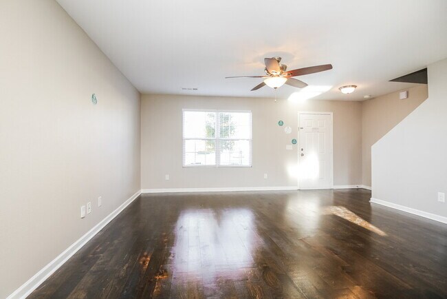 Building Photo - 3511 Pitchers Ln