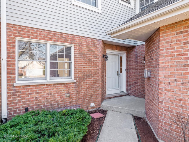 Building Photo - 2863 Aster Ln