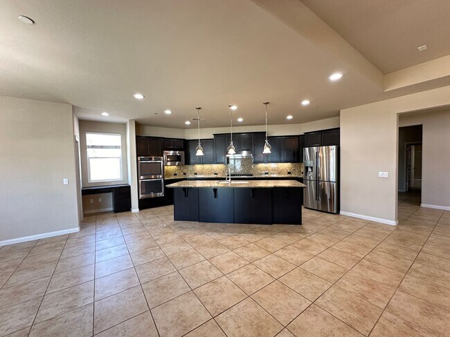 Building Photo - Beautiful House in gated community w/ Solar!