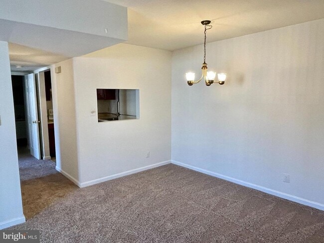 Building Photo - 200 Chesterfield Ln