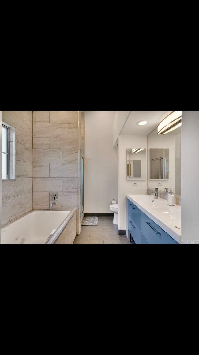 Foto del edificio - 2950 S Bentley Ave