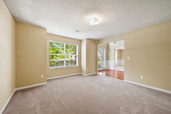 Foto del edificio - 1152 Stepping Stone Ln