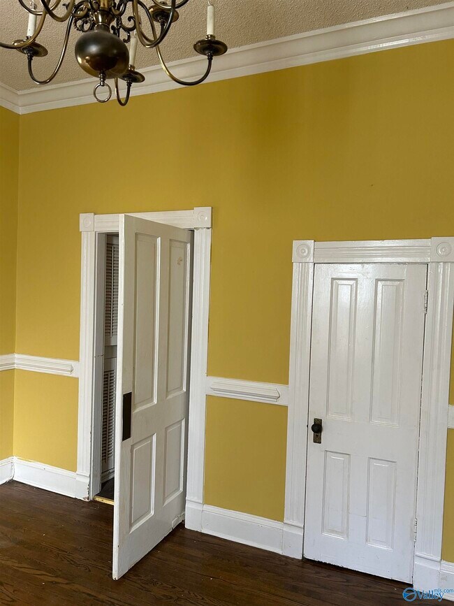 Foto del edificio - 620 Sherman St SE