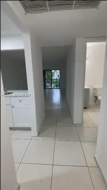 Building Photo - 861 NE 209th Terrace