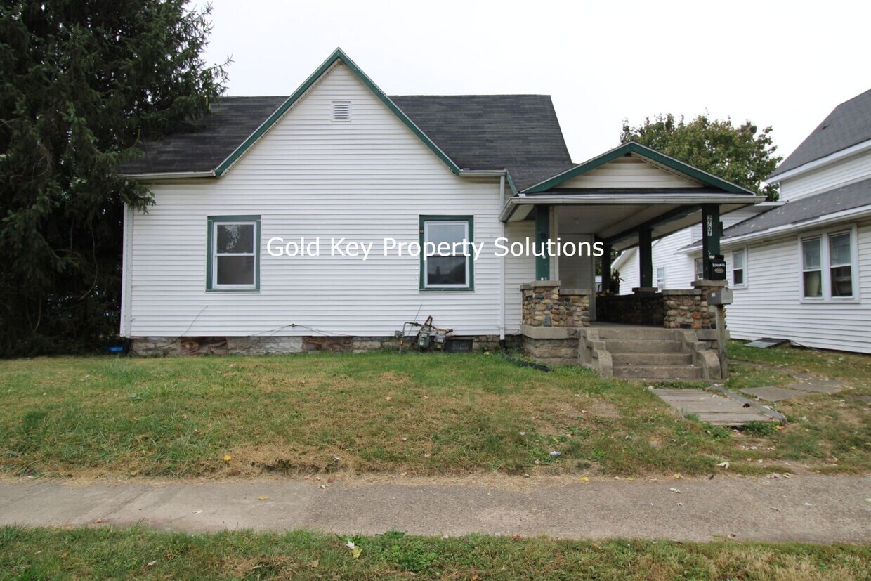 Primary Photo - 2707 CHASE ST.