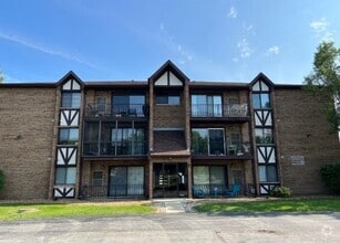 Building Photo - 17525 71st Ct