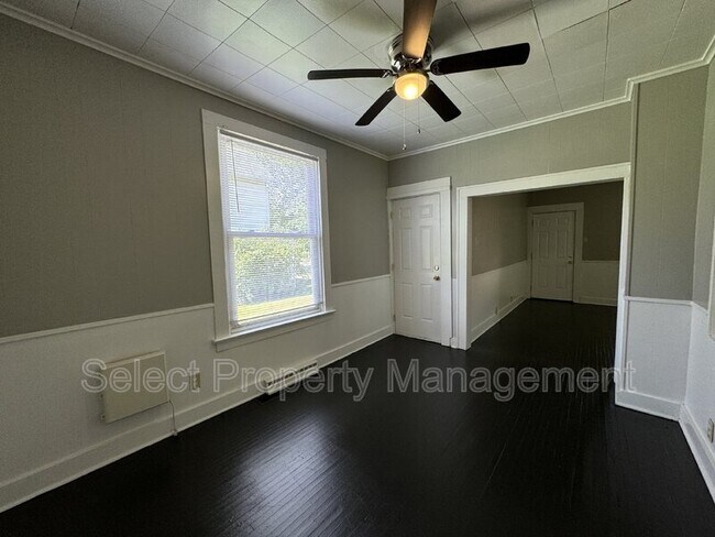 Building Photo - 1637 St Marys Ave