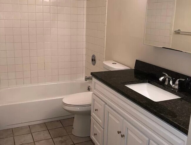 Foto del edificio - 49 Village Brook Ln