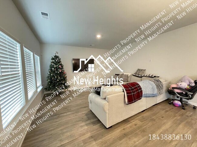 Foto del edificio - Beautiful Single Family Detached House in ...