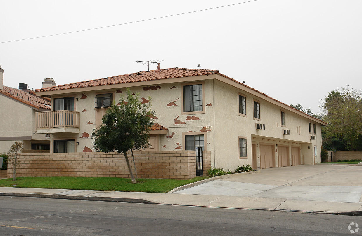Foto del edificio - 13322 Taft St