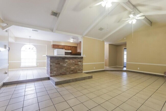 Foto del edificio - 23127 Briarcreek Blvd