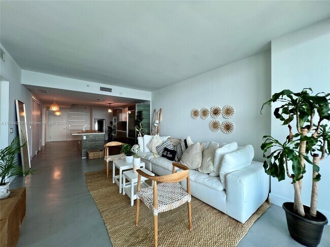 Foto del edificio - 460 NE 28th St