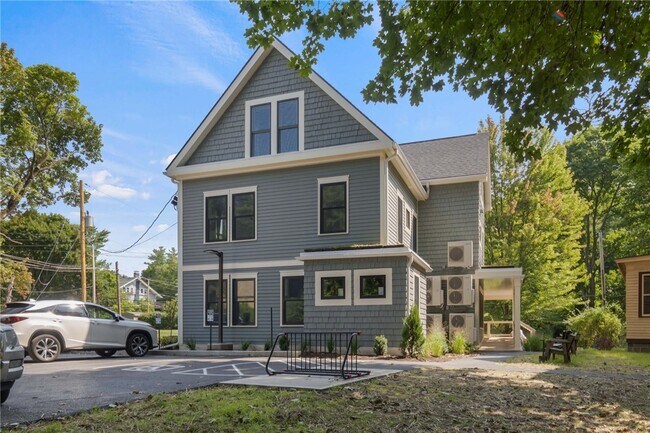 Foto del edificio - 200 Highland Ave