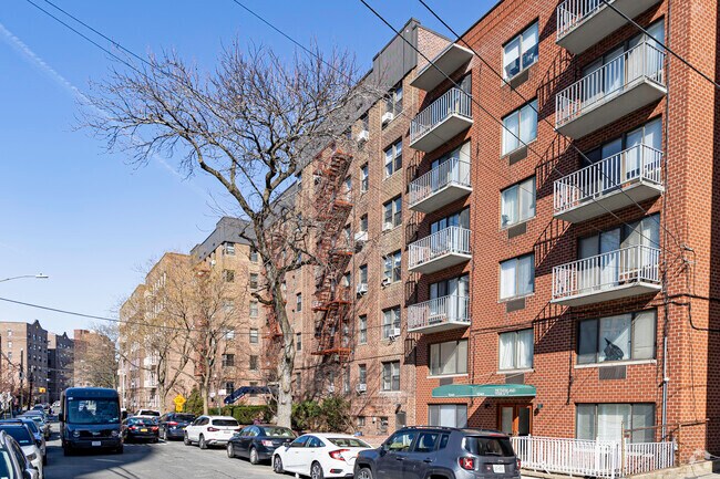 Building Photo - 3260 Netherland Ave
