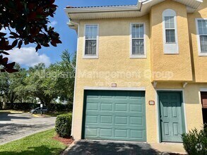 Building Photo - 12016 Villanova Dr