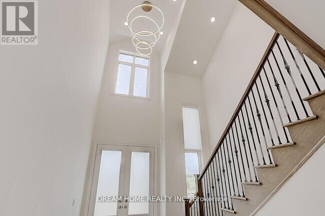 Building Photo - 125 Prairie Rose Dr