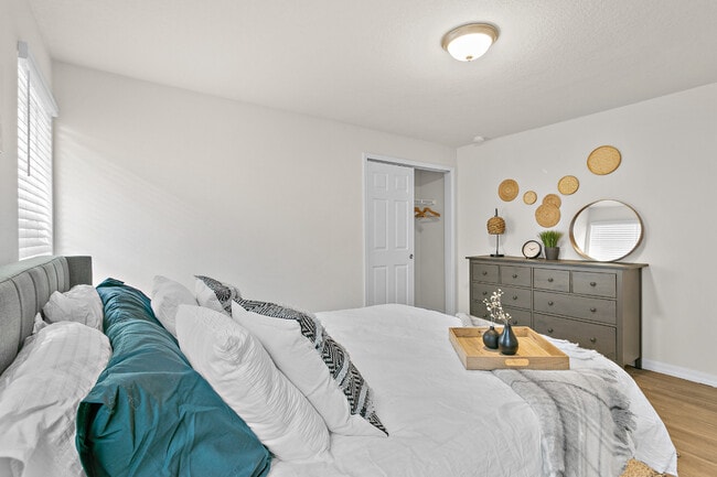 Building Photo - 7 Pritchard Dr