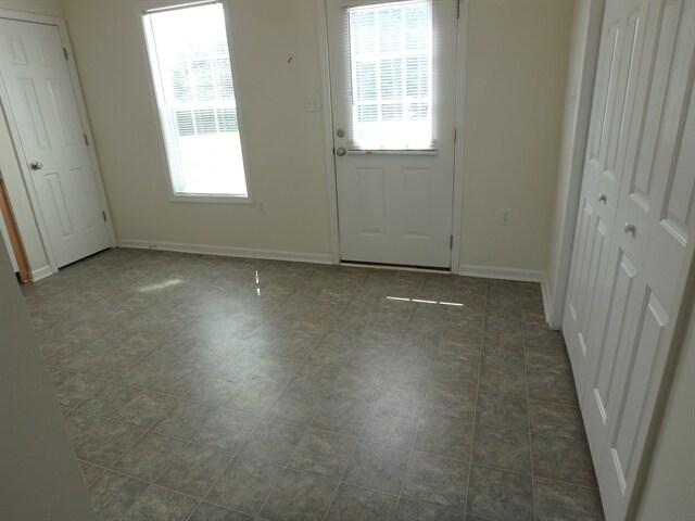 Foto del edificio - 43 Wolf Creek Ln