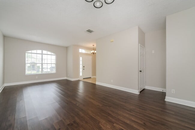 Building Photo - 14677 Kristenright Ln