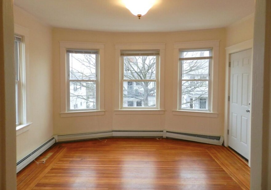 Primary Photo - 40 Richter St