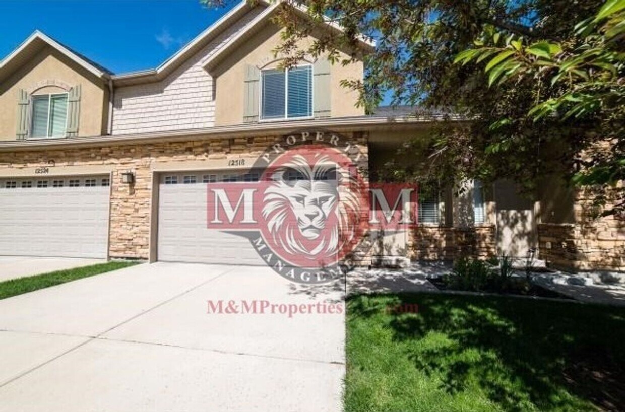 Foto principal - 3 Bd 2.5 Bath Condo 2 Car Garage