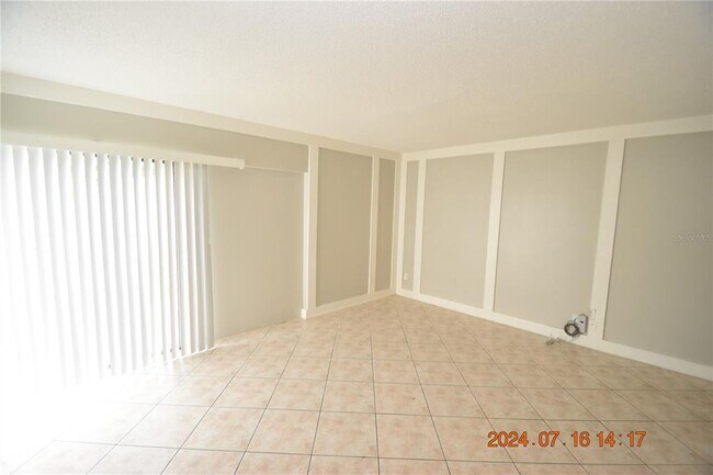 Foto del edificio - 10541 Parkcrest Dr