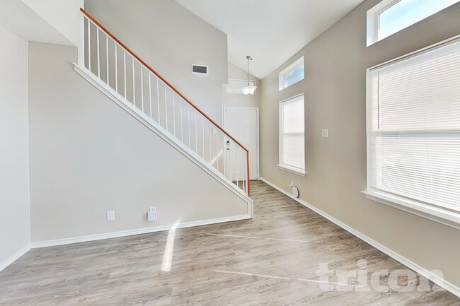 Building Photo - 6734 Sandy Point Dr