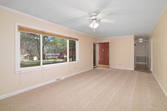 Building Photo - 1872 Rock Springs Cir