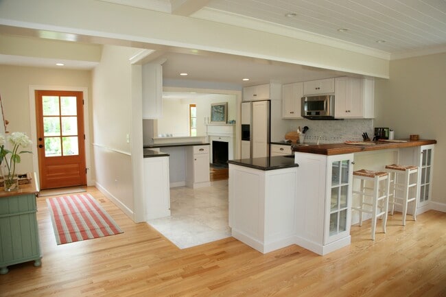 Building Photo - 87 Scudder Rd