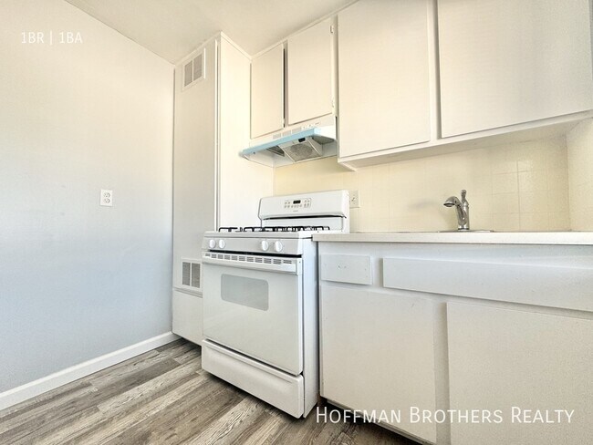 Foto del edificio - 1425 Freeman Ave