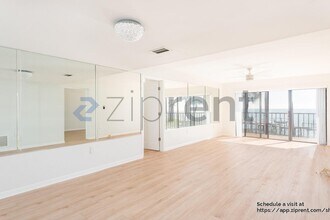 Building Photo - 7500 Sunshine Skyway Ln S