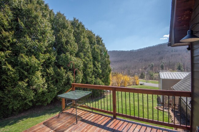 Foto del edificio - 148 Westwood Acres Dr