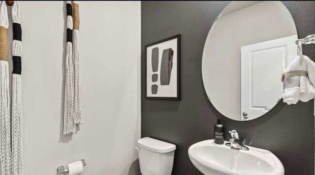 Foto del edificio - 219 17th Dr