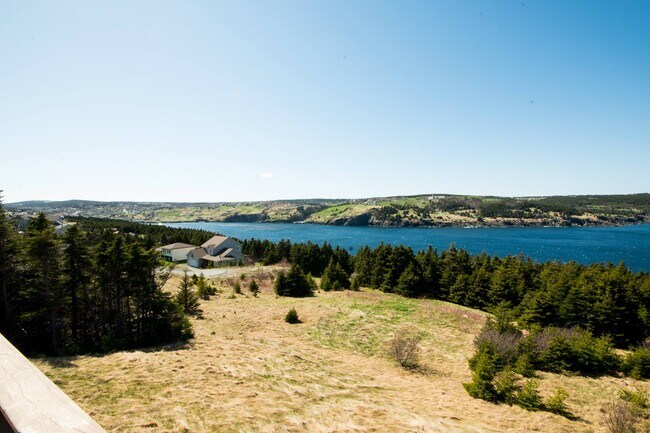 Photo du bâtiment - 33 Motion Dr