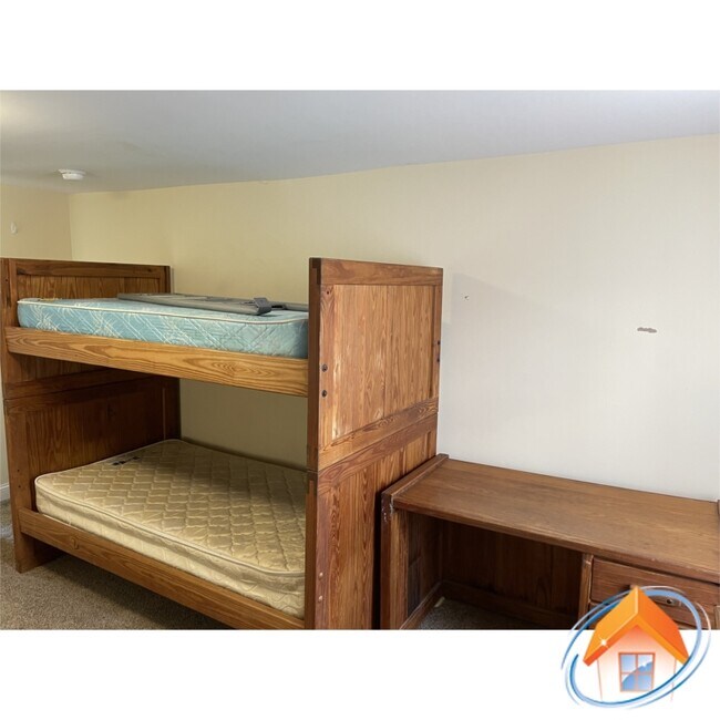 36 Bartlett St New Brunswick, NJ 08901 Alquileres en New Brunswick, NJ