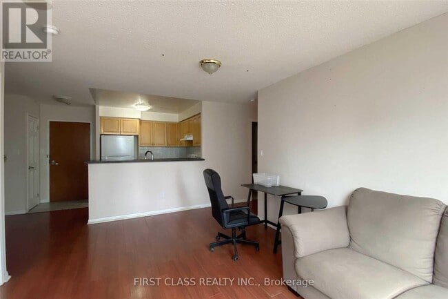 Photo du bâtiment - 23 Lorraine Dr