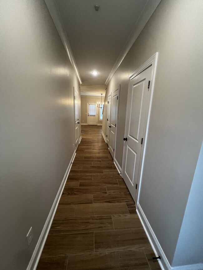 Foto del edificio - 422 Wren Crest Ln