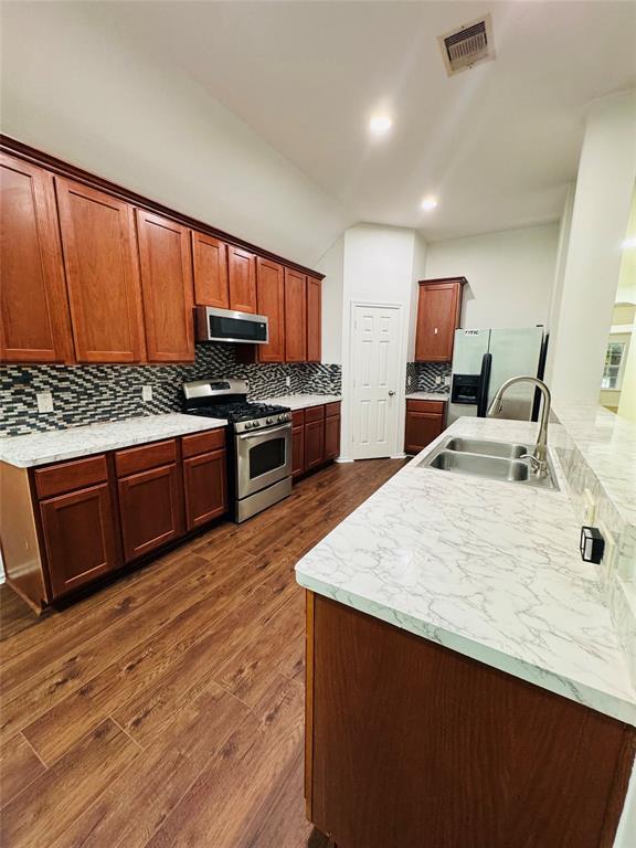 Building Photo - 1303 Four Seasons Farm Blvd
