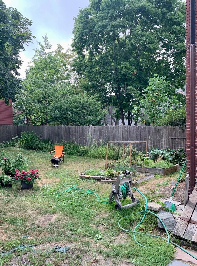 Shared backyard for grilling or gardening - 112 Winter St