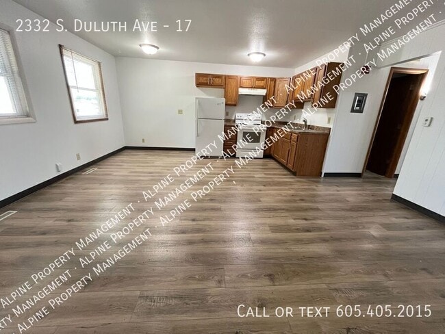 Building Photo - 2332 S Duluth Ave