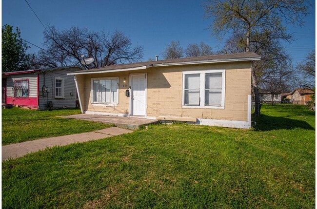 Foto del edificio - Great Home Near AT&T Center and Downtown!