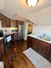 Building Photo - 3104 Lyndale Ave S