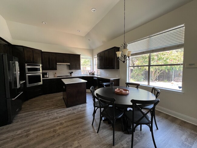 Foto del edificio - 1724 Turnberry Ln